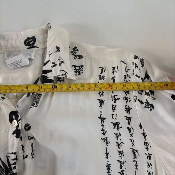 Soft Surroundings white and black button down blouse tunic Asian Chinese script - Picture 13 of 16